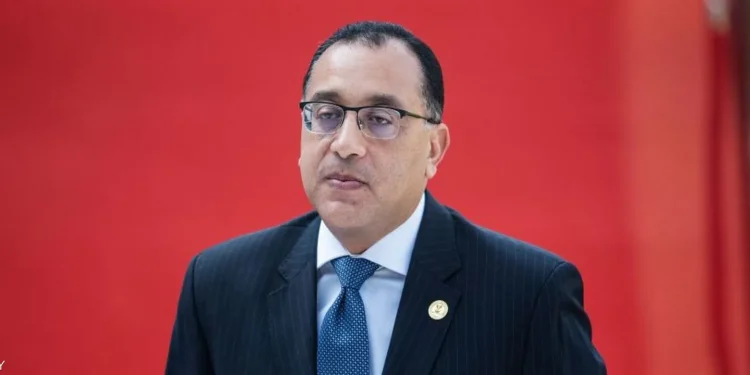 ننشر عدد الوزراء والمحافظين التى يشملهم التغيير .. وعدد النواب المستمره