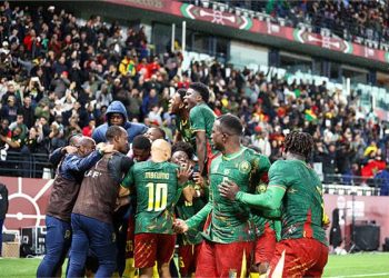 الكاميرون يضرب جنوب إفريقيا بثنائية ويتأهل لـ ربع النهائي أمم إفريقيا بالمغرب 