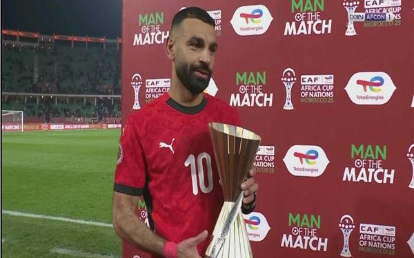 محمد صلاح يحصد جائزة رجل مباراة مصر وكوت ديفوار بأمم إفريقيا 2025