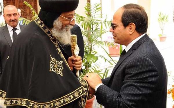 الرئيس السيسي يطمئن هاتفيا على البابا تواضروس الثاني