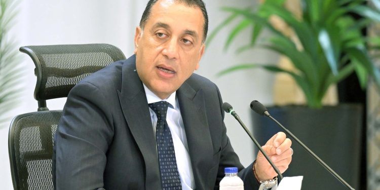 مدبولي: مستشفيات جامعة المنيا بها حالياً 1700 سرير يضاف لها هذا العام 1050 سريراً جديداً