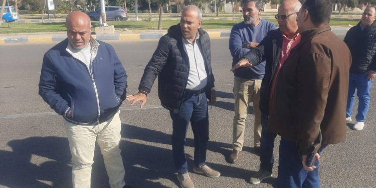 جولة ميدانية لـ رئيس جهاز مدينة الشروق لمتابعة أعمال النظافة والزراعة ورفع كفاءة الطرقـ