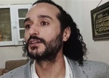 تفاصيل إلقاء القبض على أحمد دومة فجراَ