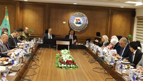 تخصيص أراضي لإنشاء مدن عمرانية جديدة ومشروعات صناعية وزراعية لـ خدمات صحة المرأة