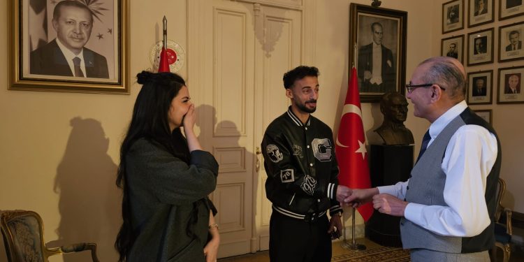 سفير تركيا بالقاهرة يشيد بنجم الأهلي أحمد عبد القادر ويتمنى إحترافه بالدورى التركي