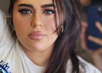 معلومات عن العراقية دموع نجمة برنامج «ذا فويس»