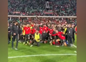 احتفالات كبيرة للاعبى منتخب مصر بالفندق عقب الفوز على كوت ديفوار |فيديو