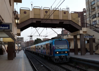 باس مؤخرتها علي السلم.. الأمن يفحص فيديو “القبلة المسروقة” في مترو الأنفاق