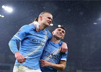مانشستر سيتي يقسو على فولهام بثلاثية ويلاحق آرسنال في البريميرليج