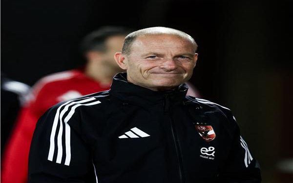 توروب يعلن تشكيل الاهلى أمام الجونة فى الدوري