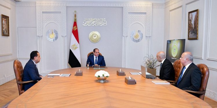 الرئيس السيسي يجتمع مع مدبولي ووزير التعليم ويوجة بضرورة رفع جودة التعليم