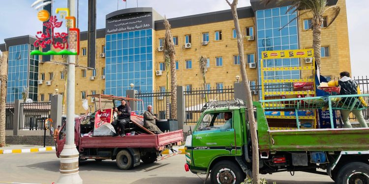 المهندس أحمد العربي : يوجه بشَن حملة لـ رفع الإشغالات بالأسواق التجارية ومتابعة أعمال الإزالة