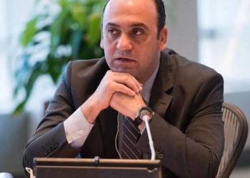 الرقابة الإدارية تضبط ٦ مسؤولين بجمارك الإسكندرية لتقاضيهم رشوة من مالك إحدى شركات النقل والشحن مقابل إنهاء إجراءات تصدير شحنات الرمال