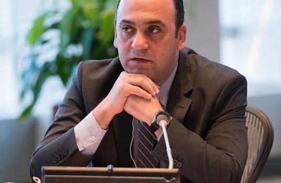 الرقابة الإدارية تضبط ٦ مسؤولين بجمارك الإسكندرية لتقاضيهم رشوة من مالك إحدى شركات النقل والشحن مقابل إنهاء إجراءات تصدير شحنات الرمال