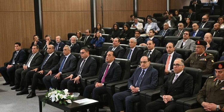 مدبولي : مشروع أبراج ومارينا المونت جلالة بالسخنة “يدعم جذب الاستثمارات النوعية طويلة الأجل”