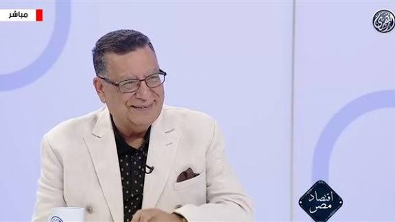 خبير يدعو لسياسة متوازنة في إدارة الاحتياطي: زيادة تدريجية للذهب والحفاظ على 35 مليار دولار سيولة