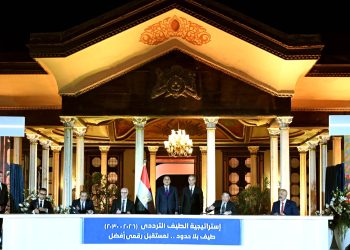 مدبولي: قطاع الاتصالات وتكنولوجيا المعلومات أصبح قطاعا إنتاجيا واعدا