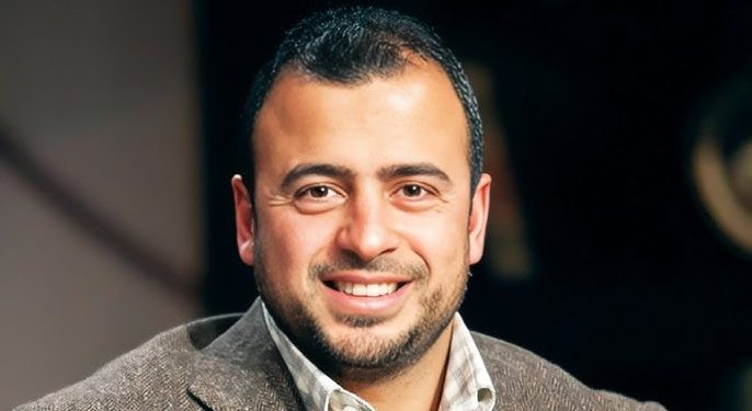 دولة التلاوة.. مصطفى حسنى: أعلى درجات التدين نجدة وعون الضعيف