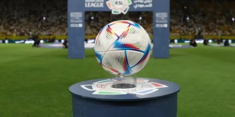 رابطة الدوري السعودي تفاوض مانشستر يونايتد لإقامة فترة إعداد في المملكة