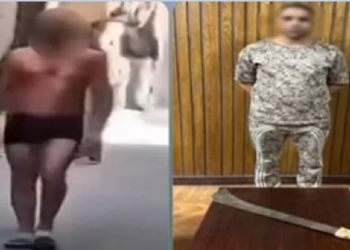 ضبط عاطل ظهر عاريًا يلوّح بسلاح أبيض ويعتدي على شخص ونجله بالإسكندرية