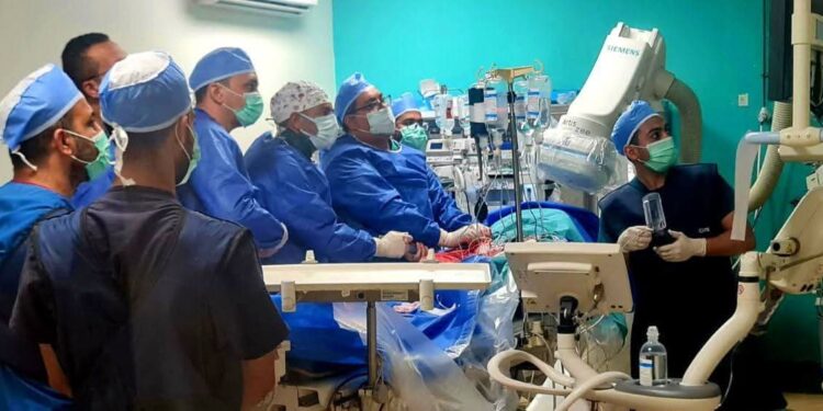 هيئة الرعاية الصحية: إجراء 112 عملية قسطرة لتبديل الصمام الأورطي بتقنية (TAVI) بـ 6 محافظات