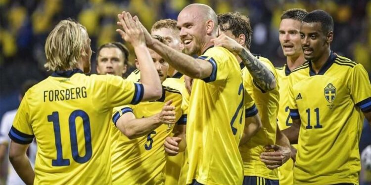 تأهل منتخبي بولندا والسويد لـ نهائي الملحق الأوروبي لكأس العالم 2026