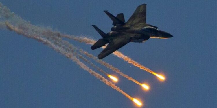 إعلام عبري: وصول شحنات ذخيرة من الولايات المتحدة لدعم سلاح الجو الإسرائيلي