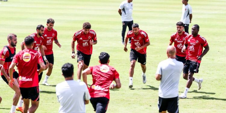 الاهلي يؤدى تدريبة الثاني فى تونس استعدادًا لـ مواجهة الترجي بدوري الابطال