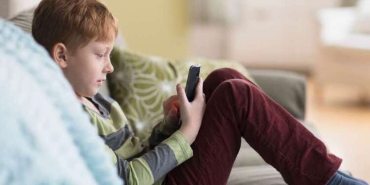 حقيقة إتاحة “شريحة الطفل” بباقات إنترنت آمنة