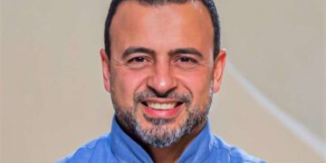 مصطفى حسني عن نظرتنا للمنتحر: السكوت أحسن