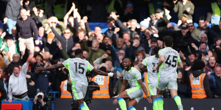 الدوري الإنجليزي.. مانشستر سيتي يواصل ملاحقة أرسنال بثلاثية في مرمى تشيلسي