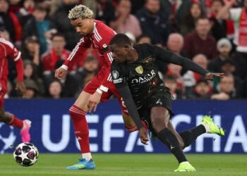 دوري أبطال أوروبا.. شوط أول بدون أهداف بين ليفربول وباريس سان جيرمان