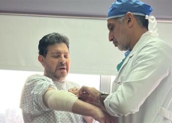 تفاصيل صادمة عن الحالة الصحية للفنان هاني شاكر