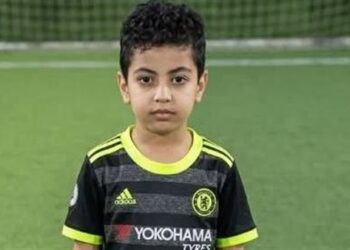 التصريح بدفن جثمان الصغير باسل ضحية الكلاب الضالة في السويس