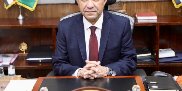 محافظ المنوفية يحيل ثلاث وقائع فساد وتربح وشبهة تزوير بشبين الكوم وبركة السبع والشهداء للنيابة العامة