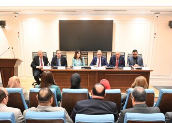 وزيرة الإسكان ووليد عباس يشاركان في اجتماع لجنة الإسكان بمجلس النواب