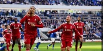 نجم الريدز يتغني بمحمد صلاح