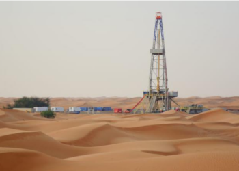 وصول حفار جديد خلال شهرين لحفر بئرين بحقل ظهر.. تفاصيل