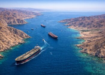 4 سيناريوهات مطروحة.. أوروبا تبحث فكّ حصار مضيق هرمز